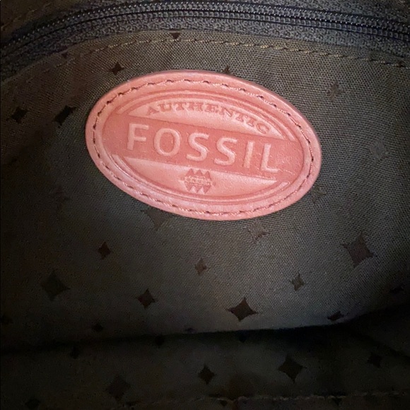 Vintage Fossil Crossbody Bag - Picture 9 of 13